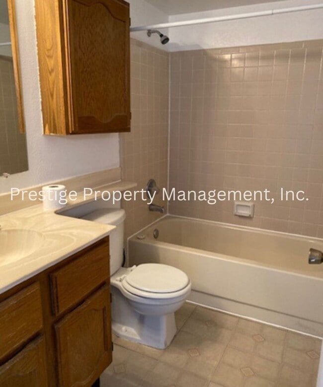 Building Photo - Call Now To See This Charming 2BD/1BA