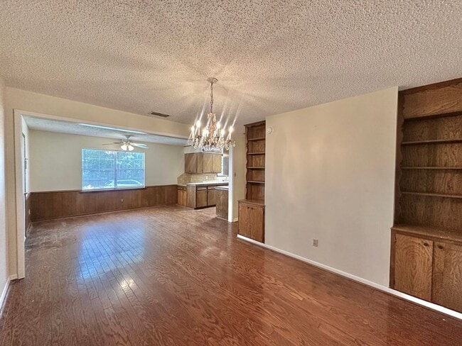 Building Photo - Spacious 4-Bedroom Home on a Corner Lot wi...