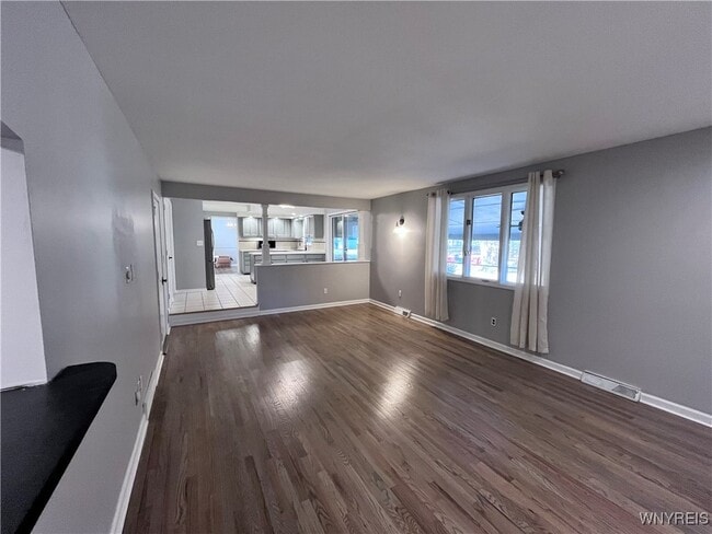 Building Photo - 306 Randwood Dr