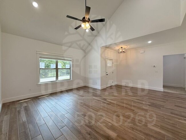 Building Photo - Bella Vista Single-Family Home- 3 Bed/ 2 B...