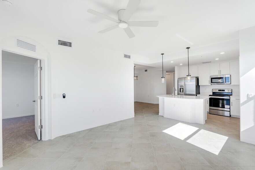 Building Photo - 43977 Boardwalk Loop