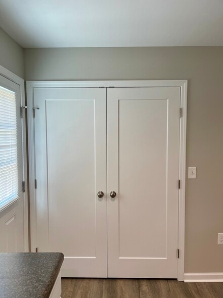 Washer/dryer - 2225 Kenwood Blvd SE