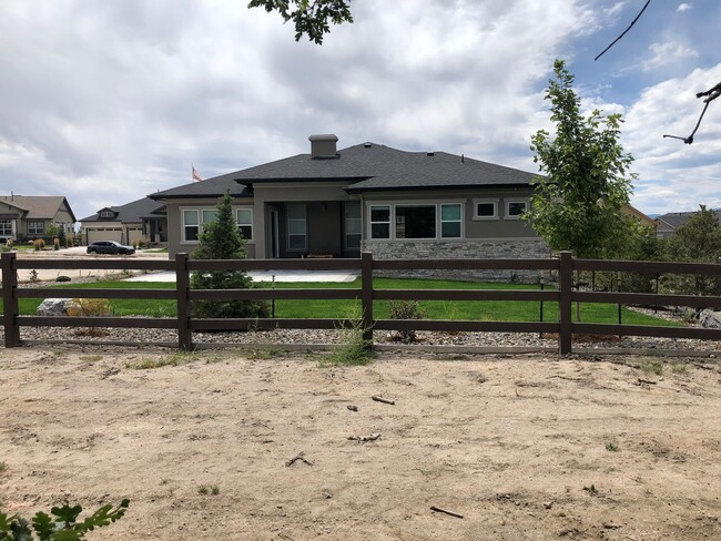 Building Photo - Stunning Ranch Home in Cordera!