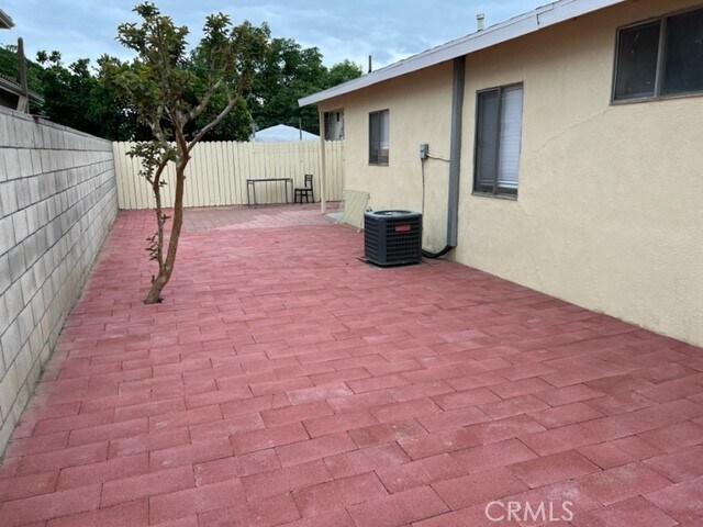 Building Photo - 11326 Lower Azusa Rd
