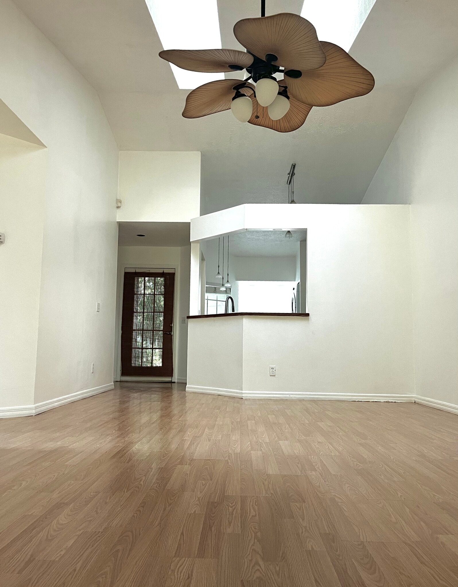 Building Photo - 1966 Sixty Oaks Ln