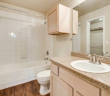 Interior Photo - viva townhomes