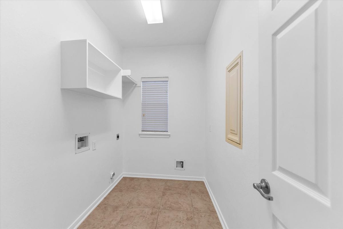 Building Photo - 14823 Yellow Begonia Dr