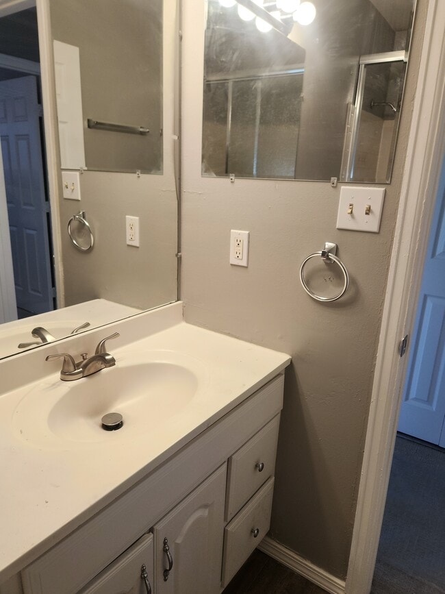 Building Photo - 87 Lima St