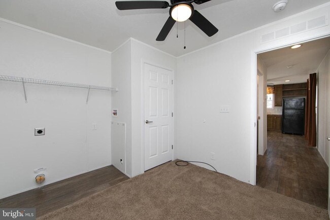 Building Photo - 312 Crystal Dr