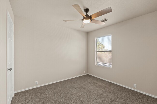 Building Photo - 16818 Pine Castle Dr