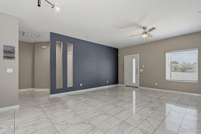 Building Photo - 125 Via Rojas Dr