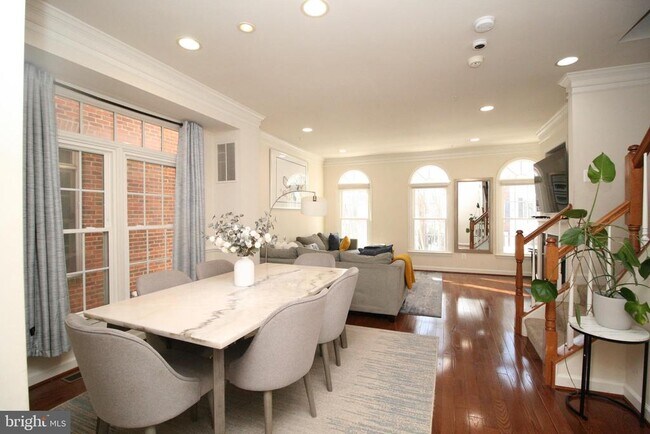 Building Photo - 326 Casey Ln