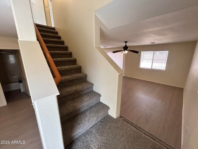Building Photo - 42406 W Sunland Dr
