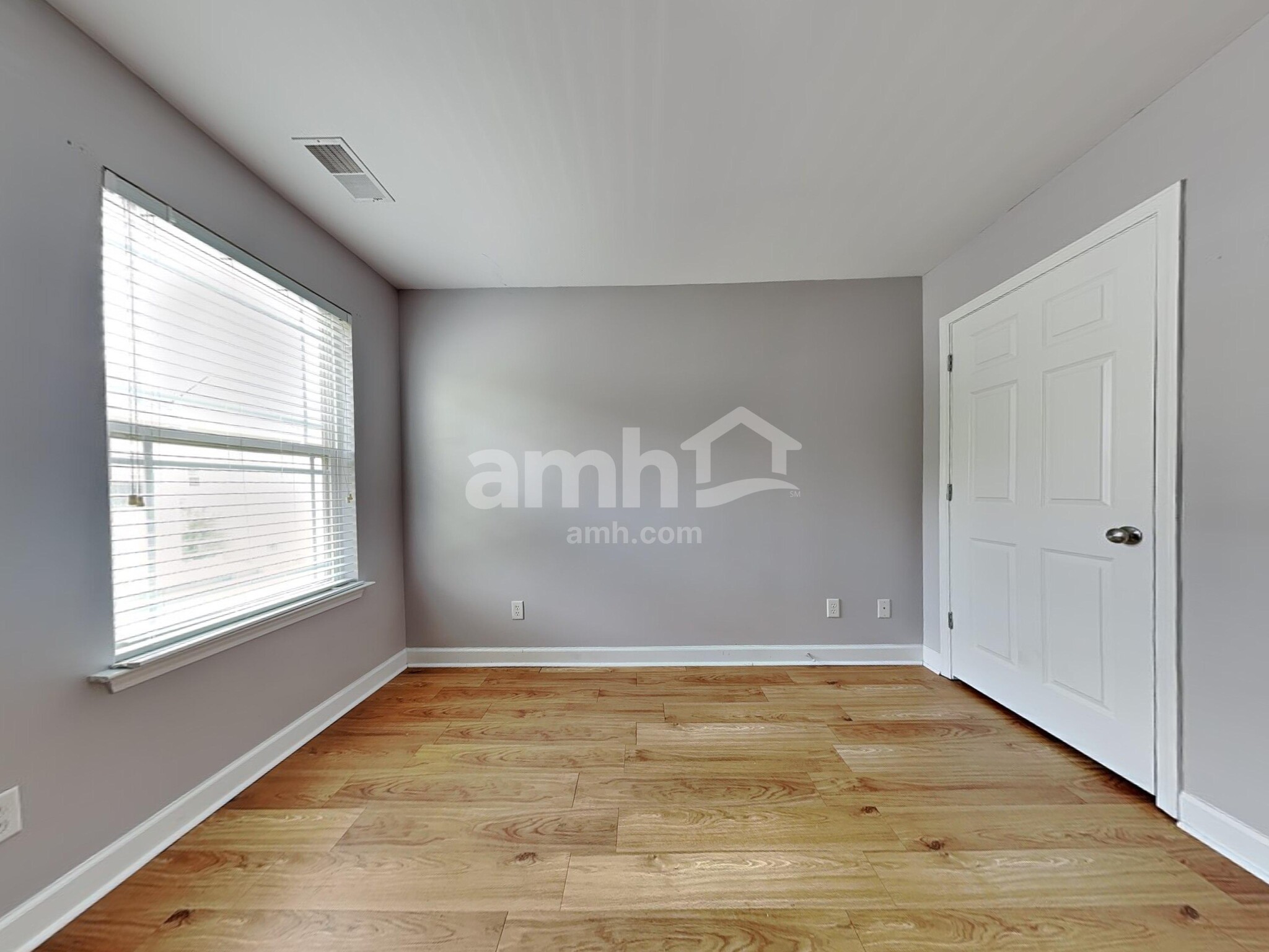 Building Photo - 15 Summer Hill Ct