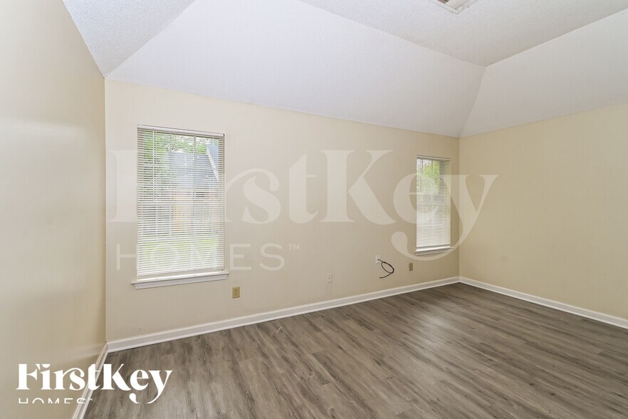 Building Photo - 7000 S Beringer Dr