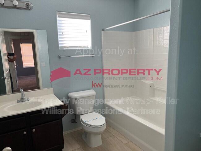 Building Photo - 10225 W Camelback Rd