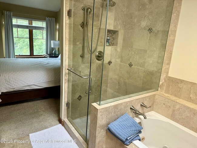 Building Photo - 241 Deer Run