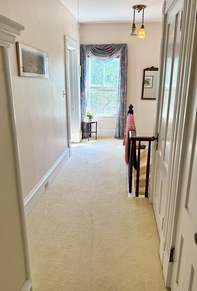 Building Photo - 61 Mansfield Ave