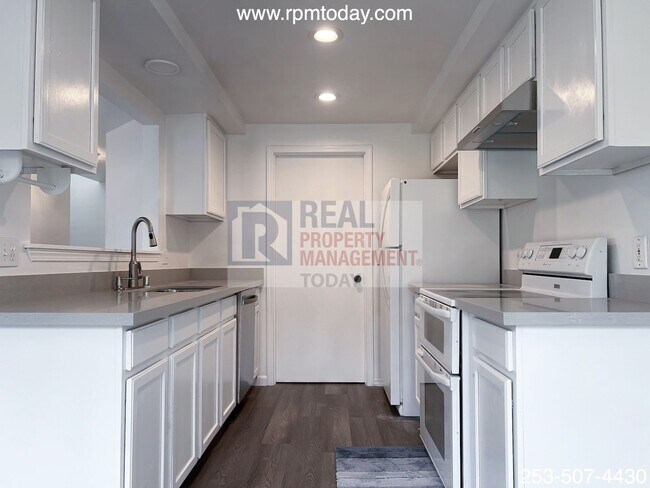 Building Photo - Yang - 334/336 (Olympic Group)