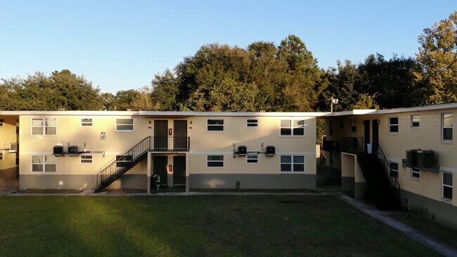 Building Photo - 3715 Almeda St