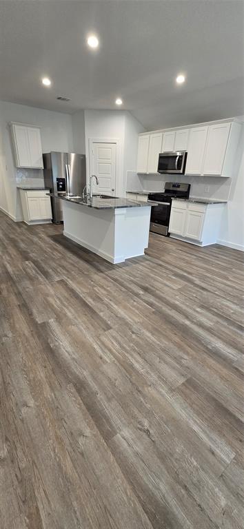 Building Photo - 1123 Desert Willow Dr