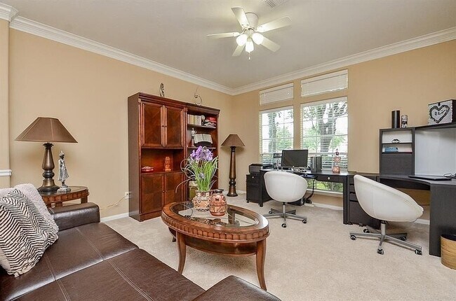 Building Photo - 1306 Ventura Canyon Dr