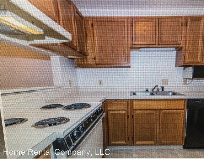 Building Photo - 4711-4761 Walma Ave SE