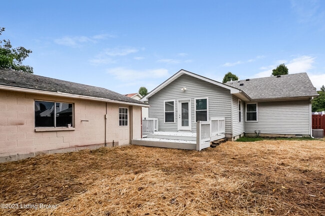 Building Photo - 8320 Silver Fox Rd