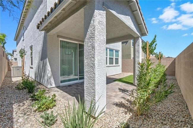 Building Photo - 10043 Indy Rey Ct
