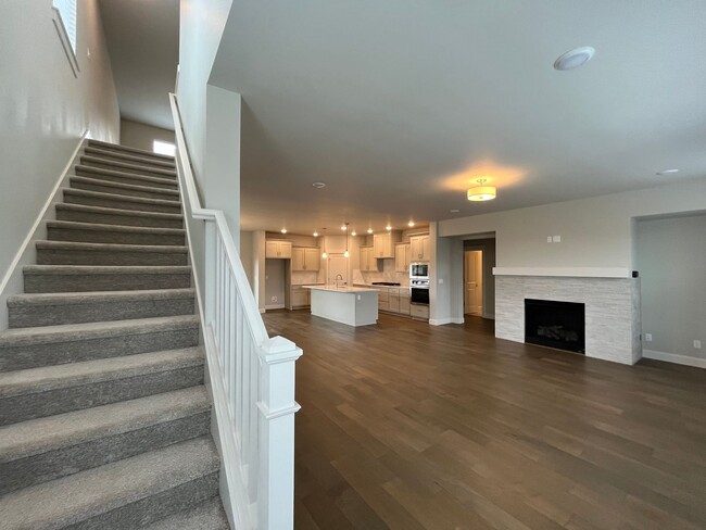 Building Photo - Stunning New Build - 5 Bed 3 Bath home in ...