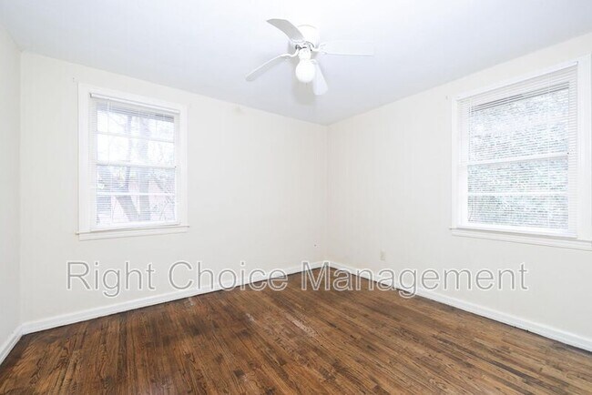 Building Photo - 2940 Blan St