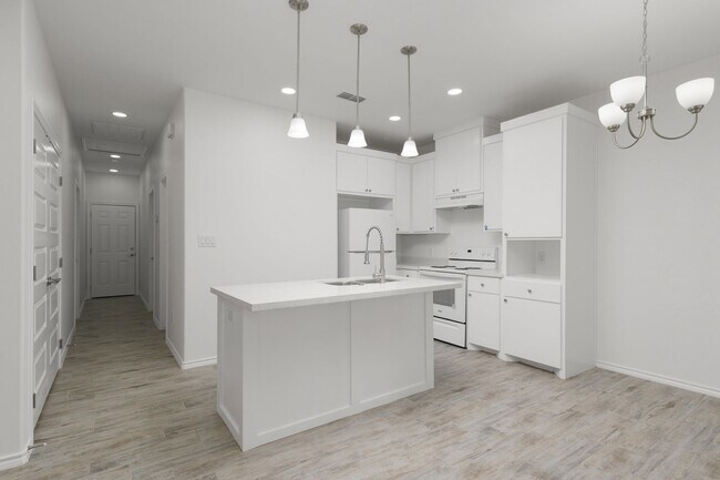 Building Photo - 2325 N Vly Cir