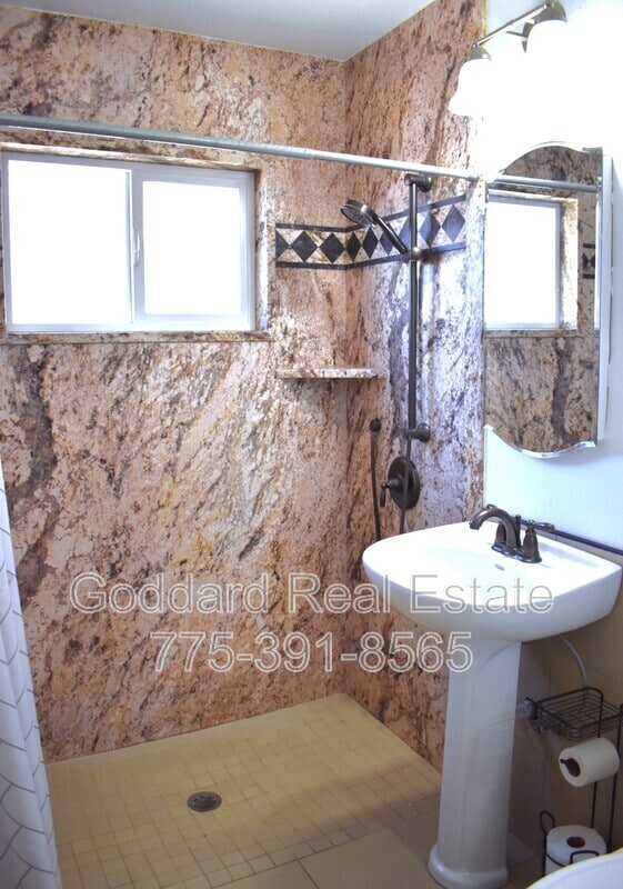 Building Photo - 440 K St