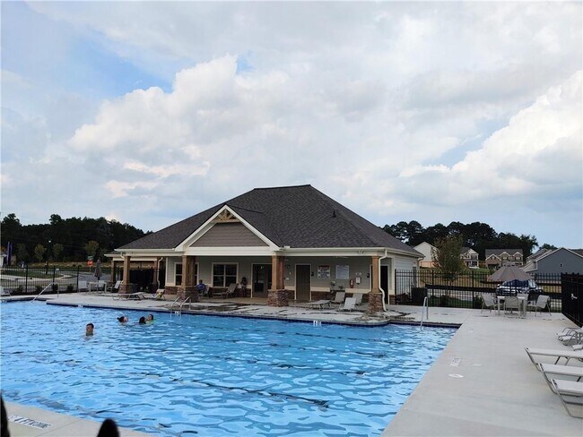 Building Photo - 3339 Fall Branch Ln