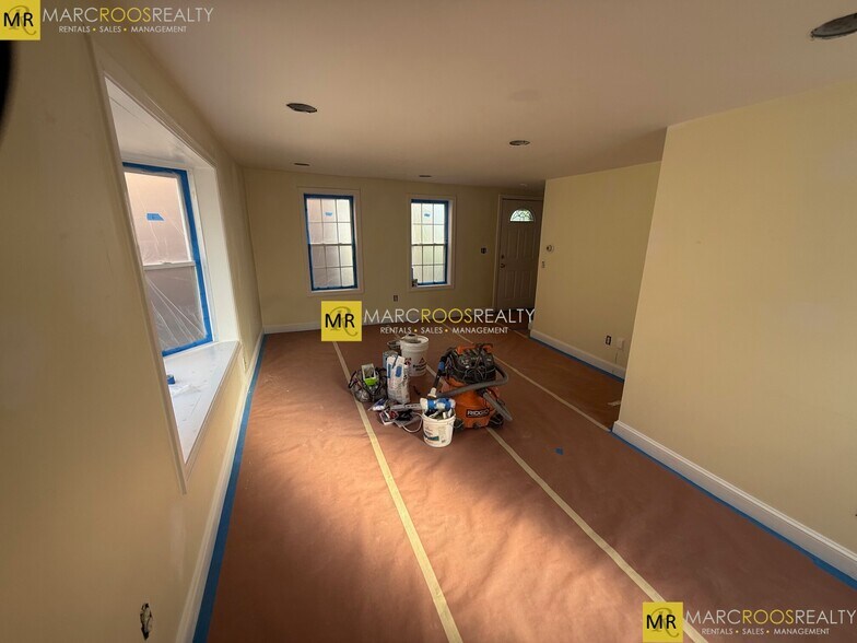 Building Photo - 3 Clarken Ct