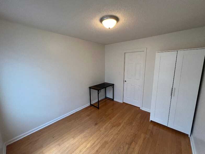 Building Photo - 2200 Mountain Mist Ct