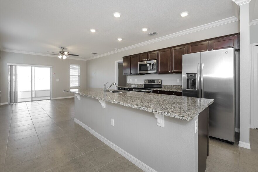 Building Photo - 2270 Canyon Breeze Ave