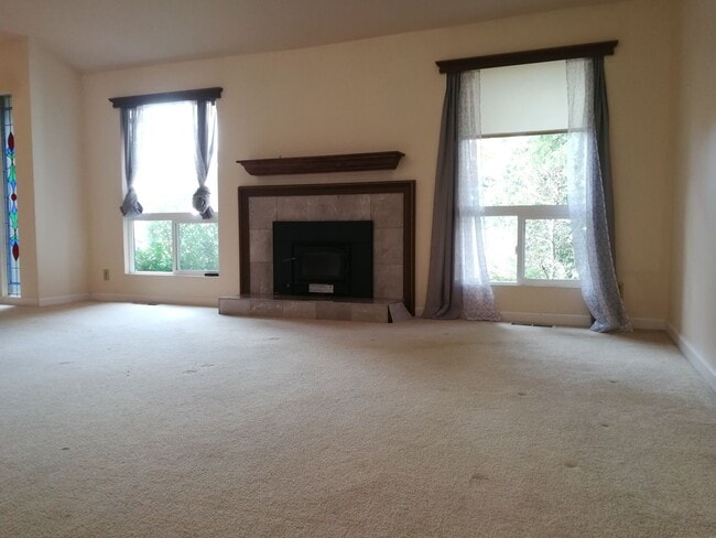 Building Photo - Great House for Rent