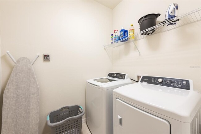 Building Photo - 5231 Wildwood Wy