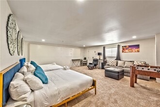 Building Photo - 3784 E Pama Ln