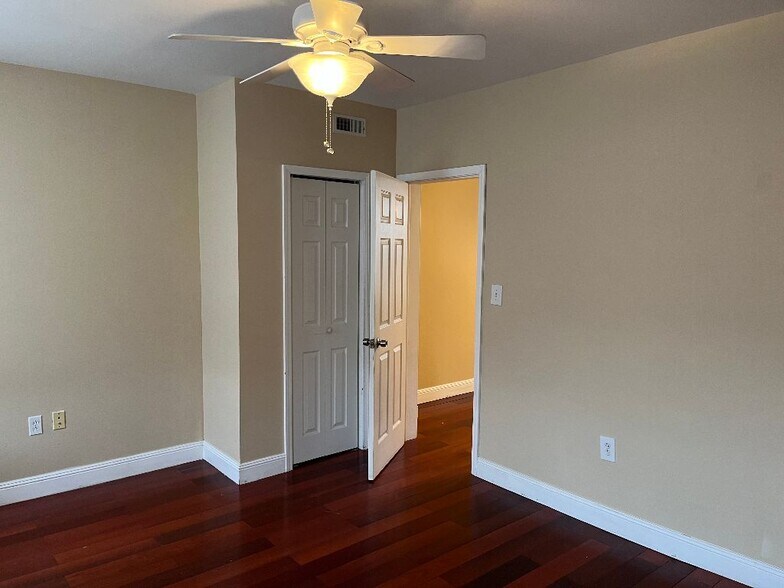 Front Bedroom - 1808 S 17th St