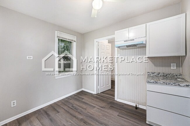 Building Photo - 22046 Birchwood Ave