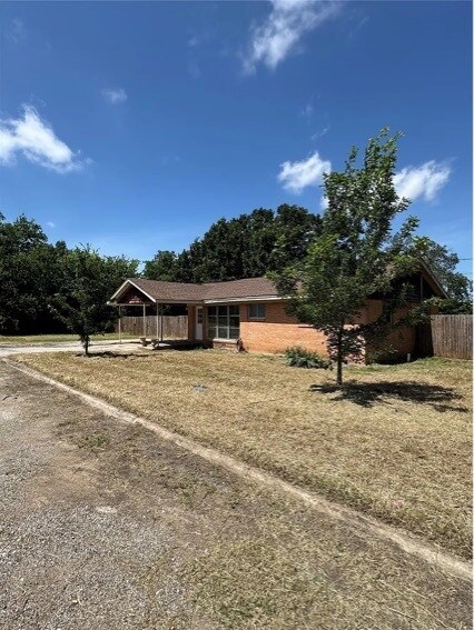 Building Photo - 400 S Vicks St