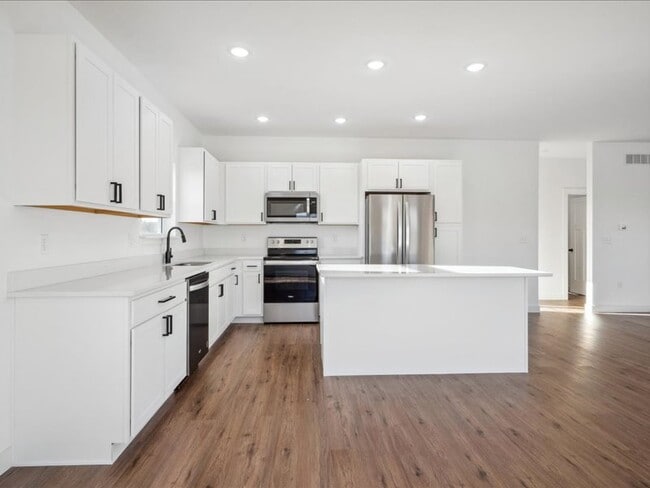 Building Photo - 808 Windam Dr