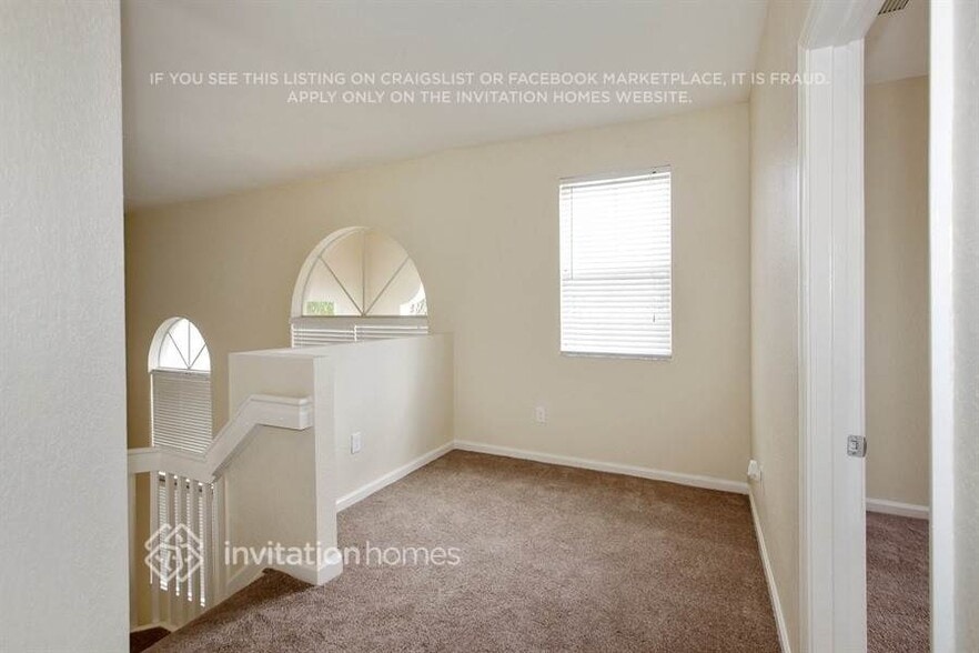 Building Photo - 2208 NE 41st Ave