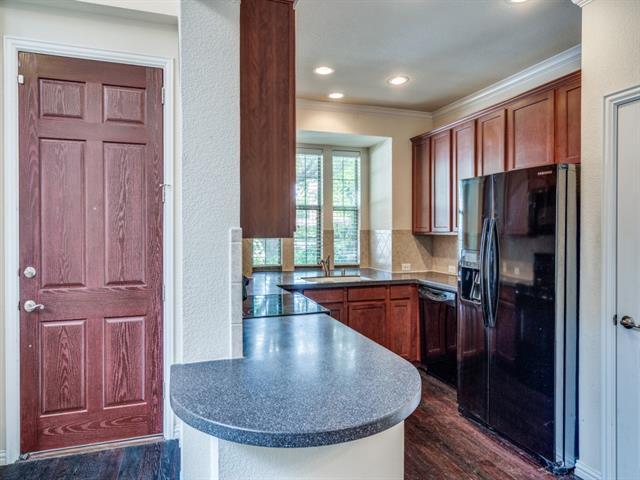 Building Photo - 1704 Estacado Dr