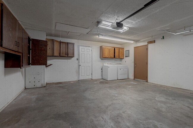 Building Photo - 3 Bed 2 Bath in Norman