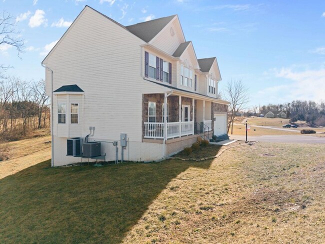 Building Photo - 357 Chimney Cir