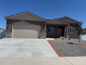 Building Photo - 2138 Brookfield Dr