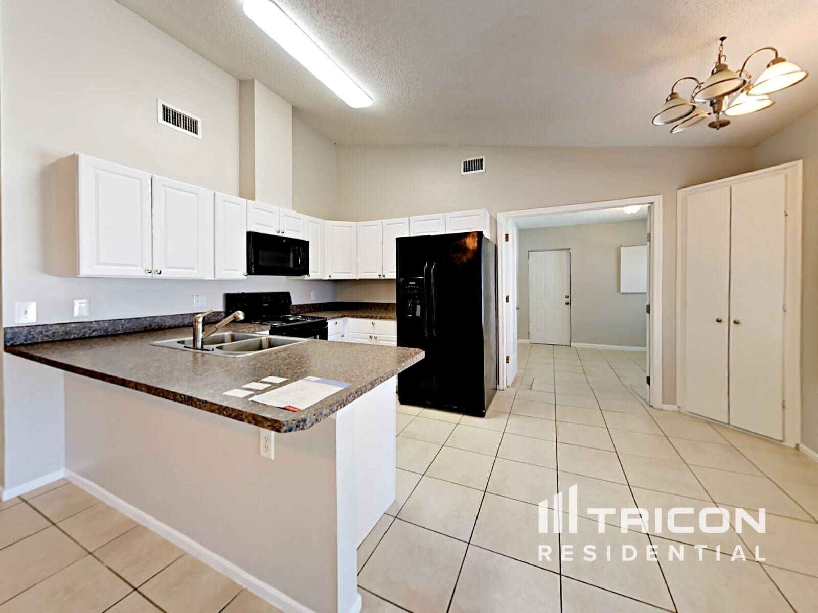 Building Photo - 12318 Cloverstone Dr
